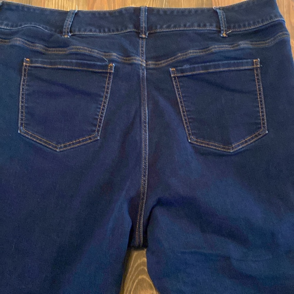 Torrid Jegging Skinny Super Soft High-Rise Jean Dark Wash - Picture 6 of 6